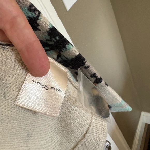 Anthropologie Field 100% Wool Sweater Shacket size Medium - Picture 6 of 8